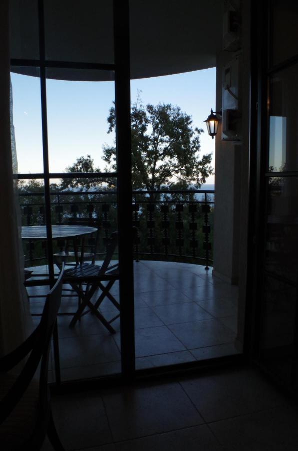 Beautiful 1St-Line Seaview Private Appartement In The Cliff Resort ابزور المظهر الخارجي الصورة